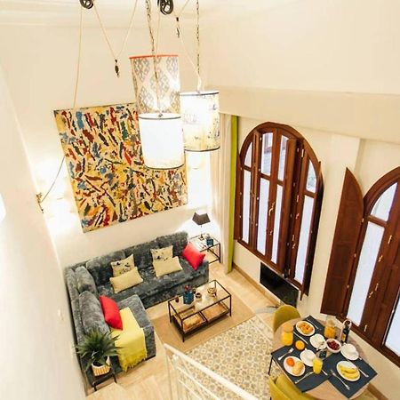 세비야 New With Height- 2Bd 1Bth- Pajaritos 아파트 외부 사진