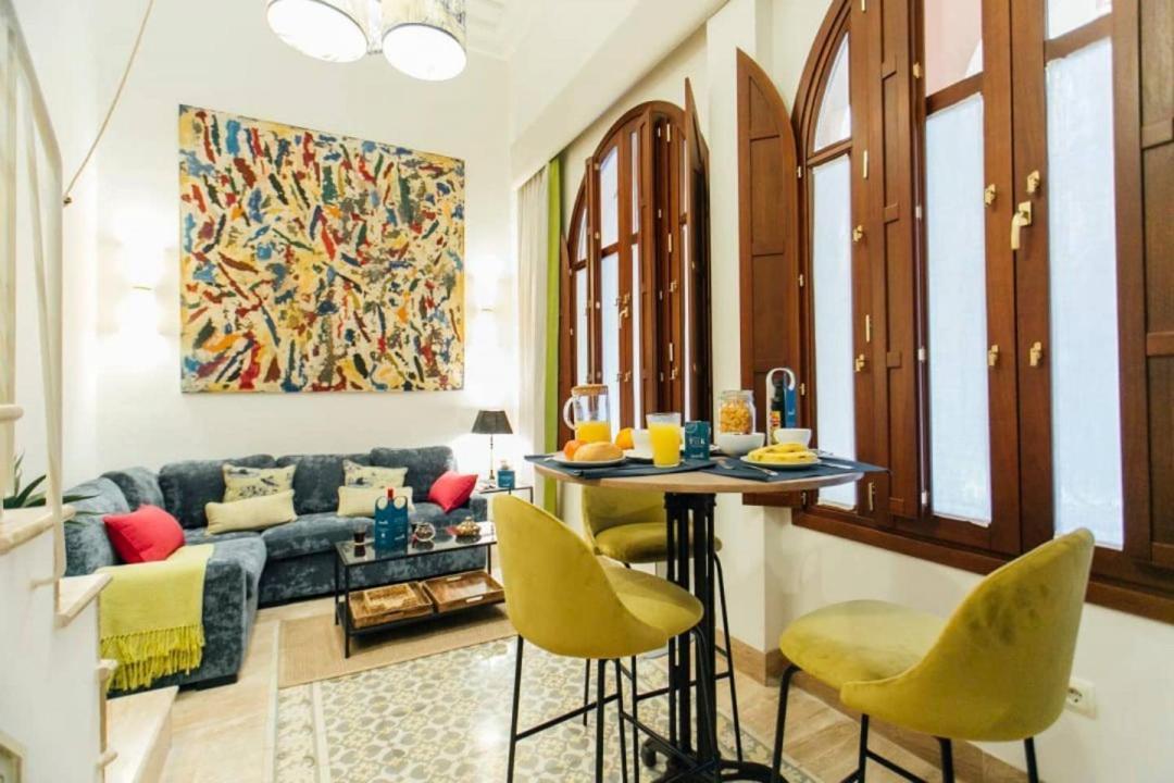 세비야 New With Height- 2Bd 1Bth- Pajaritos 아파트 외부 사진